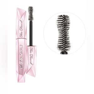 Too faced 24 hour Damn Girl! Mascara